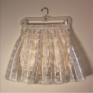 🚚 MOVING SALE Vintage high waisted cream beige skort size medium